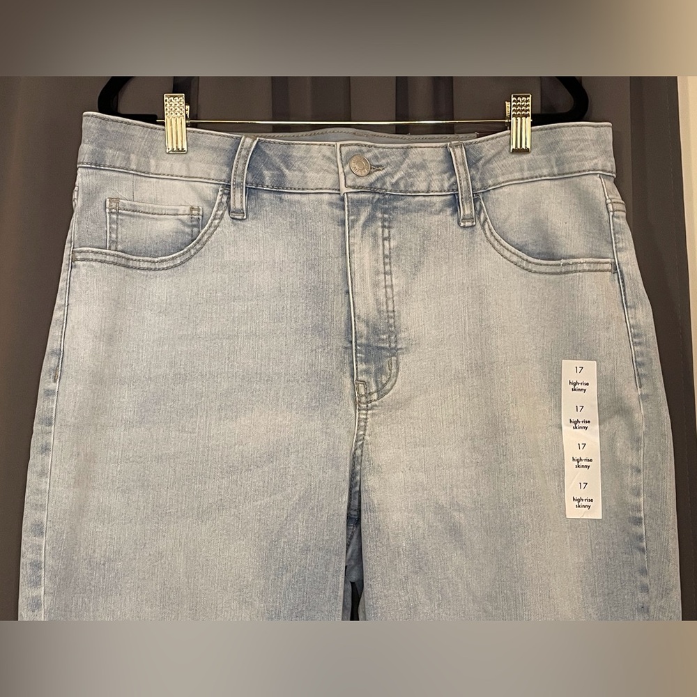 Ava & Viv Jeans High Rise Skinny Light Wash Size 17 - Picture 2 of 16
